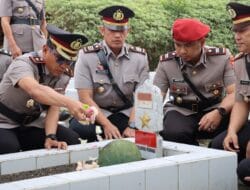 Sambut HUT Bhayangkara ke-78, Polres Batu Ziarah Makam Pahlawan