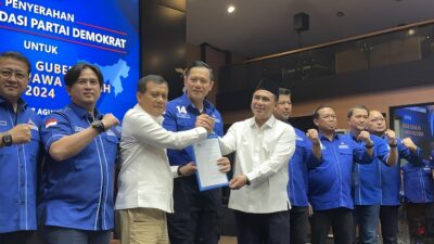 Ft: Ketua Umum Partai Demokrat, Agus Harimurti Yudhoyono (AHY) mengusung bakal calon gubernur Ahmad Luthfi dan wakil gubernur Taj Yasin Maimoen di Pilgub Jawa Tengah 2024, Selasa (27/8). (ist )