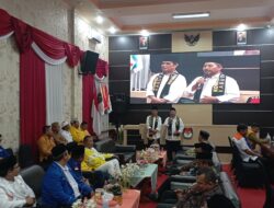 Pawai Obor dan Musik Daul Mengiringi Pendaftaran Gunawan-Umar Ke-KPU Kabupaten Malang
