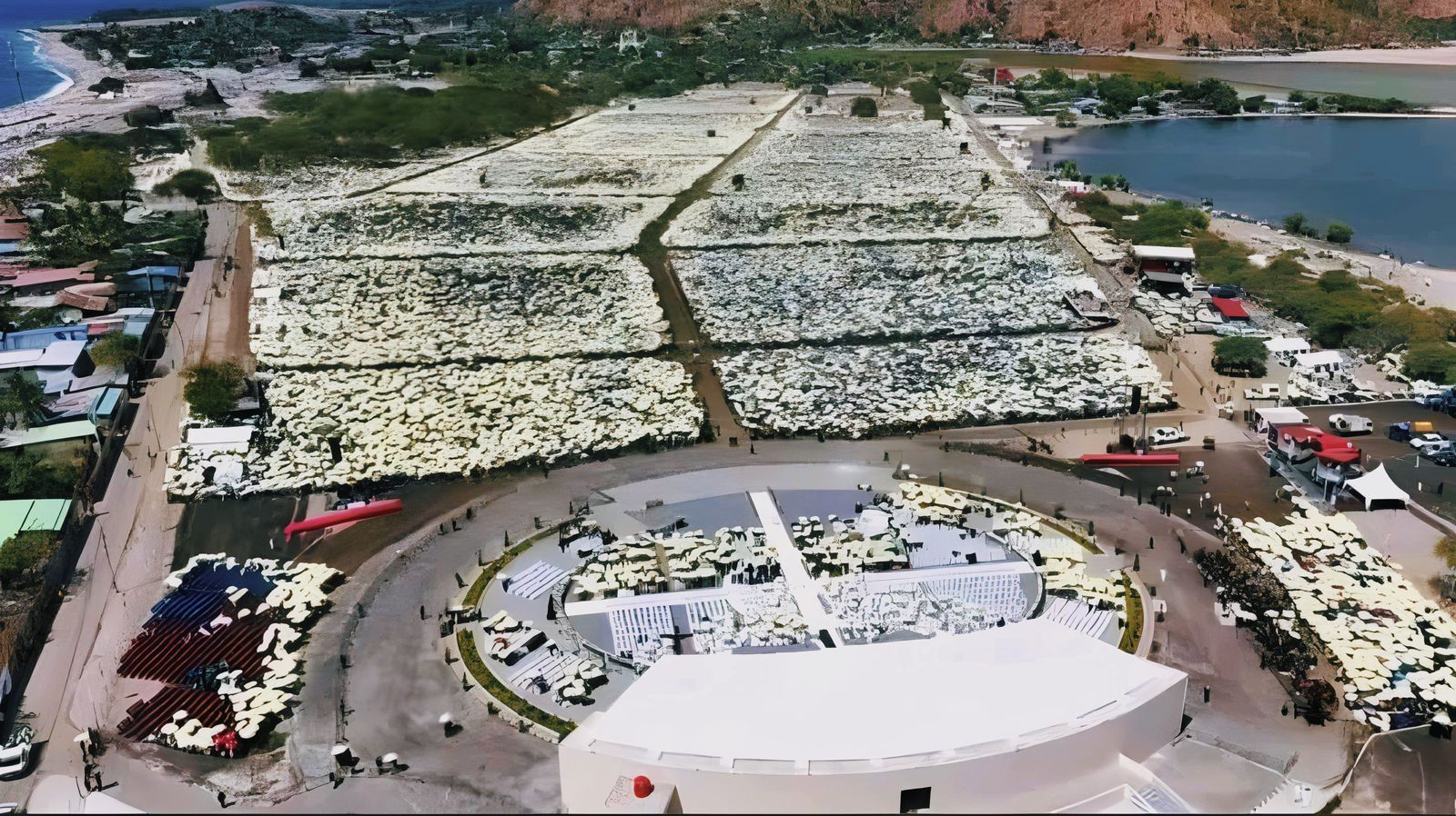 Ft: Jemaat Katolik Timor Leste Berkumpul dan misa bersama Papa Paus di Tasi tolu. (Ist).