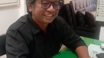 FT. Komisioner KPU Kabupaten Malang Mahaendra Pramudya Mahardika. (MemoX/nif)