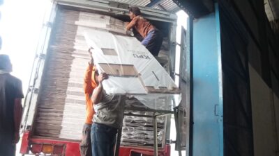 FT. Kotak suara diterima KPU Kabupaten Malang. (Dok. MemoX)