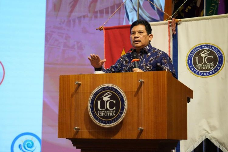 Ft: Direktur Utama BPJS Kesehatan Ghufron Mukti ketika menyampaikan keynote speech di BizVision Week 2024, Surabaya, Jawa Timur. (ist)