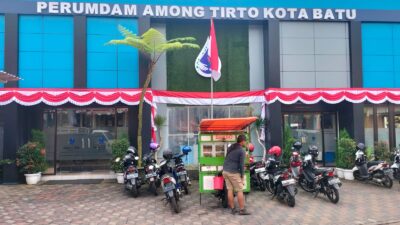 FT. Depan Perumda Among Tirto Kota Batu. (ist).