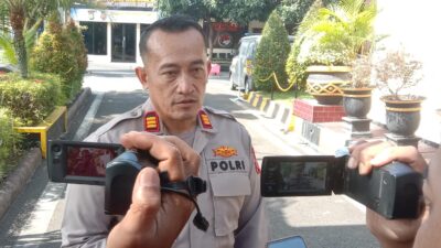 Kasi Humas Polres Malang AKP Dadang saat memberikan keterangan pers