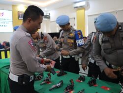 Sebanyak 44 Senpi Anggota Polres Batu Jalani Pemeriksaan Si Propam