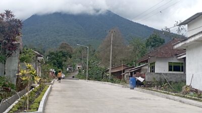 Juragan Bakso di Batam, Bangun Jalan Desanya Dusun Segelan Sidomulyo Kab Malang