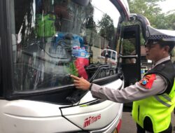 Jelang Nataru, Polres Malang Lakukan Ramp Check, 3 Kendaraan Dinyatakan Tidak Layak Jalan
