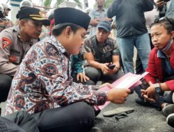 Mahasiswa Kepung DPRD Sampang, Desak Pemerintah Terkait Mafia Pupuk