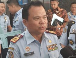 Ronny Sompie, Eks Dirjen Imigrasi Kemenkumham Diperiksa KPK Terkait Kasus Dugaan Suap