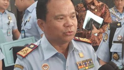 Ft: Ronny Franky Sompie, Mantan Dirjen Imigrasi Kemenkumham. (ist)