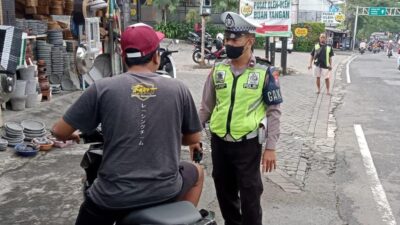 14 Hari Operasi Keselamatan 2025 Polisi Kota Batu Keluarkan 2.489 Teguran Presisi Bagi Pengendara Tidak Mengenakan Helm