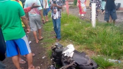 Ft : Kondisi motor korban yang tertabrak kereta api (ist.)