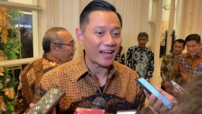 Ft: Menteri Koordinator Bidang Infrastruktur dan Pembangunan Kewilayahan, Agus Harimurti Yudhoyono (AHY), saat ditemui wartawan di acara diskusi publik Majelis Nasional KAHMI.(ist).