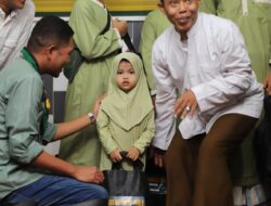 Polresta Malang Kota Bersama Elemen Mahasiswa Beri Santunan Anak Yatim