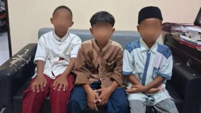 Ft : 3 tersangka bocah sd pencuri motor di gresik (ist.)