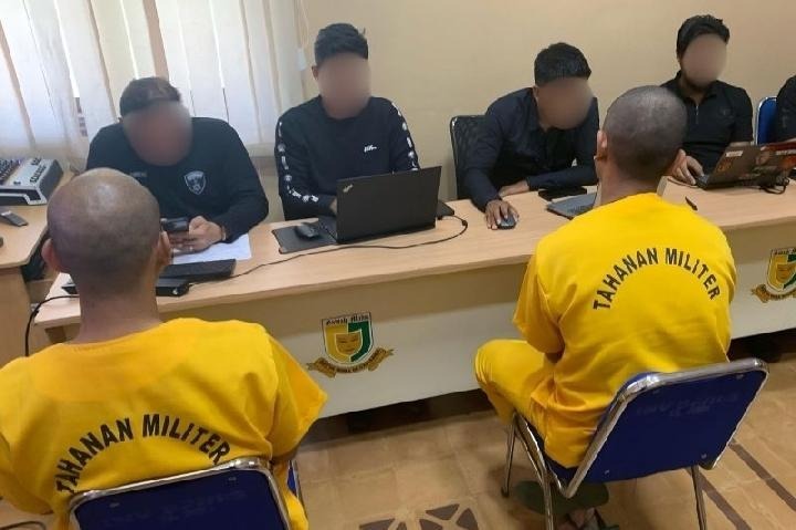 Ft: Tim gabungan pada Polri memeriksa TNI yang diduga terlibat dalam jaringan penjualan senjata api lintas provinsi untuk TPNPB-OPM di Papua.(ist)