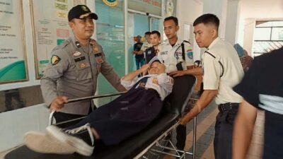Ft: Siswa SMP PGRI Cianjur diduga korban keracunan makanan makan bergizi gratis menjalani perawatan di ruang instalasi gawat darurat RSUD Sayang, Cianjur, Jawa Barat.