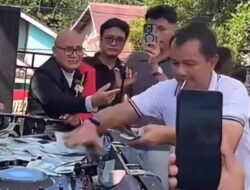 Anggota DPRD Lampung Utara Terekam Sawer DJ Saat Khitanan, Bikin Heboh Publik