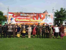 Ning Ita Pastikan Tujuh Kebiasaan Anak Indonesia Hebat Diterapkan di Seluruh Sekolah di Kota Mojokerto