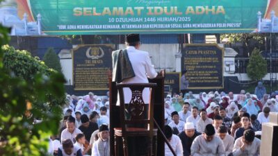 Ratusan Masyarakat Padati Polres Malang untuk Solat Idul Adha