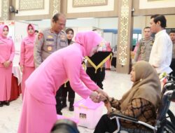 Kapolda Jatim Peduli Kaum Difabel Beri Alat Bantu Disabilitas