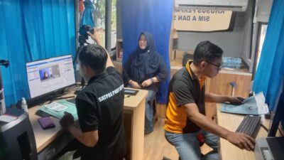 Gerai Simling Polres Malang Dikawasan CFD Stadion Kanjuruhan, Disambut Antusias Pemohon Perpanjangan SIM