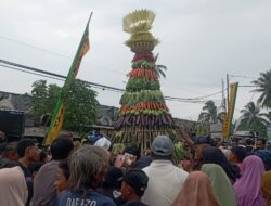 Haul Mbah Sogol Ke-184, Puluhan Tumpeng dan Hasil Penen Diarak