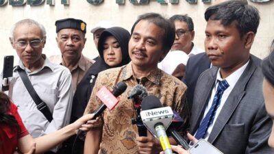 Sidang perdana gugatan yang diajukan oleh Bambang Tri Mulyono dan Imam Rahardjo terkait dugaan ijazah palsu Presiden ke-7 Republik Indonesia, Joko Widodo. (Foto: Istimewa)