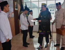 Bupati Bondowoso Serahkan Remisi kepada Narapidana dalam Peringatan HUT ke-80 RI