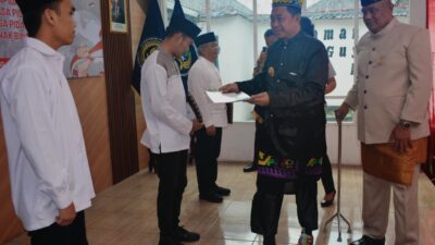 Bupati Bondowoso Serahkan Remisi kepada Narapidana dalam Peringatan HUT ke-80 RI