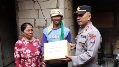 Polres Malang Beri Bantuan Korban Puting Beliung di Karangploso