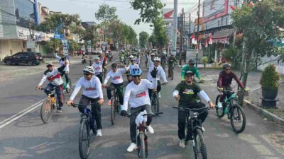 Sambut HUT RI dan Refleksi 1 Tahun Kepemimpinan, Ansor Jatim Gelar Gowes Bareng 3000 Kader