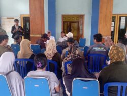 Puluhan Warga Datangi Kantor Desa Jatisari, Tolak Keberadaan Indomaret