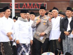 Kapolres Malang Sambut Ribuan Santri Dalam Aksi Damai Bela Kyai dan Pesantren