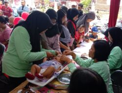138 Balita di Kelurahan Candirenggo Singosari Dapat Layanan Posyandu Kerjasama Alfamart dan Cussons Baby