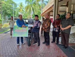 Pemkab Bondowoso Perkuat Ekonomi Desa, Salurkan Puluhan Bantuan Alat Produksi