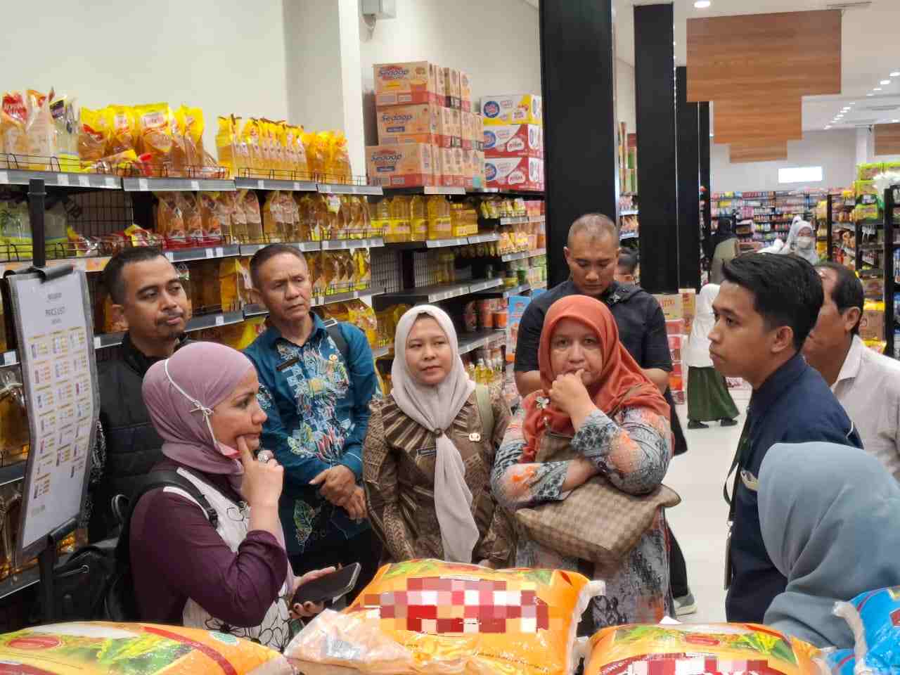 Satgas Pangan Sidak Beras di Bondowoso Pastikan Harga Sesuai HET