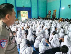 Operasi Zebra Semeru 2025, Satlantas Polres Malang Blusukan ke Sekolah dan Ojol