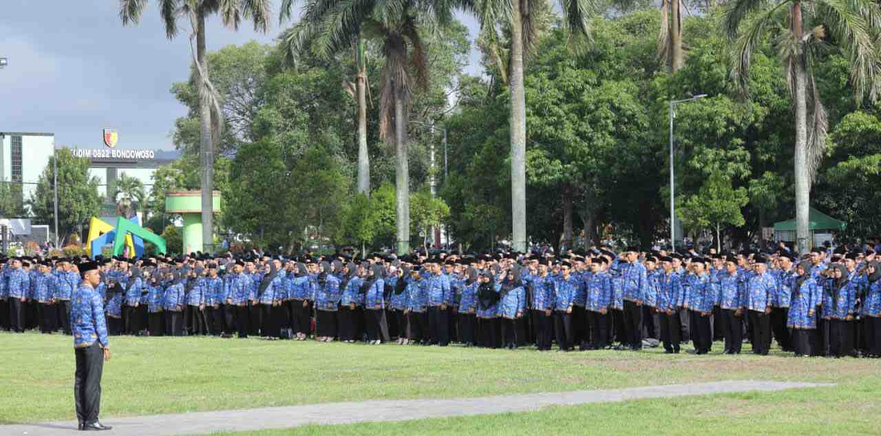 Bupati Bondowoso Serahkan SK Pengangkatan 4.502 PPPK Paruh Waktu Tahun 2025