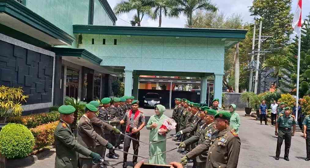 Gelar Apel Kehormatan, Letkol Inf Prawito Resmi Jabat Dandim Kodim 0822 Bondowoso