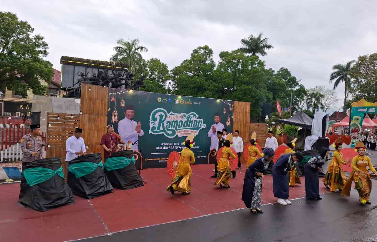 Bupati Bondowoso Buka Festival Ramadan, Dorong UMKM Naik Kelas
