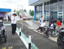 Satlantas Polres Malang Beri Layanan Uji Praktek SIM Bagi Penyandang Disabilitas