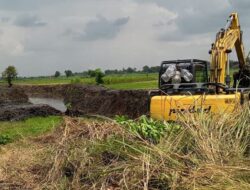 Cegah Banjir Musiman, Dinas PUPR Jombang Benahi 55 Saluran Irigasi