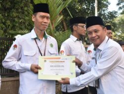 Guru dan Tenaga Kependidikan MAN 2 Kota Malang Raih Penghargaan Pegawai Teladan Triwulan I Tahun 2026