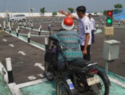 Polres Malang: Di Hari Kebangkitan Nasional, Penyandang Disabilitas Dapat SIM D Gratis