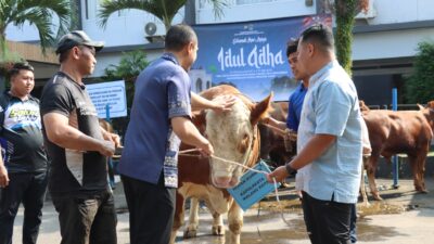 Polresta Malang Kota Salurkan Daging Kurban ke Segenap Elemen Masyarakat