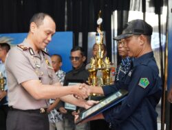 Kapolresta Malang Kota Berikan Piagam Penghargaan Juara Lomba Satkamling 2026