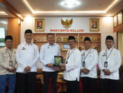 Walikota Malang Hadiri Penggalangan dan Penyaluran Donasi untuk Yatim dan Penyandang Difabel di MAN 2 Kota Malang