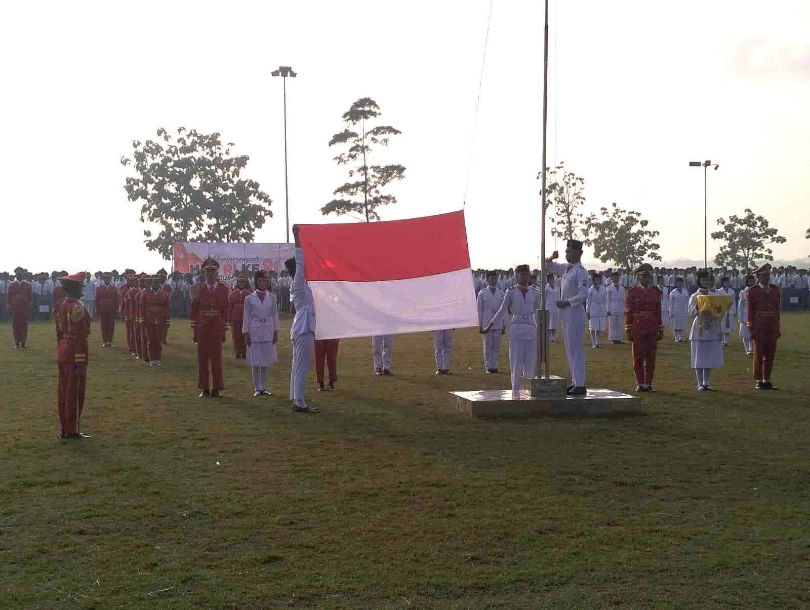 SMKN Krian 2 Sidoarjo Menggelar Upacara HUT ke-81 RI dengan Penuh Khidmat